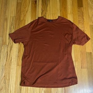 Robert Barakett Rust Crimson T Shirt. 100% Pima Cotten